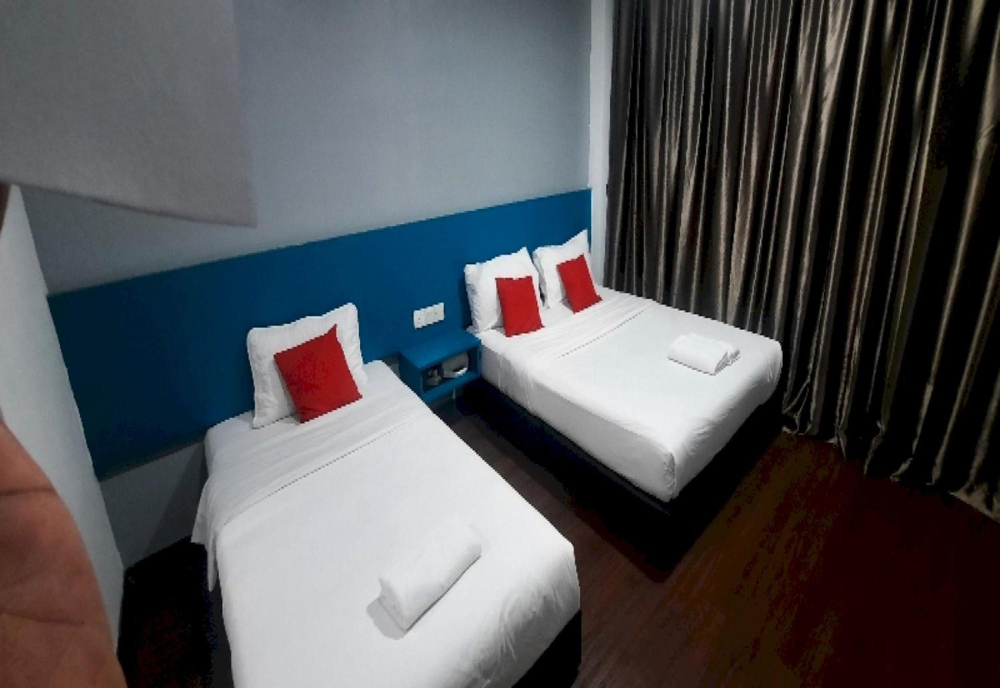 Super Oyo 90724 Rg Hotel Air Hitam Exterior foto