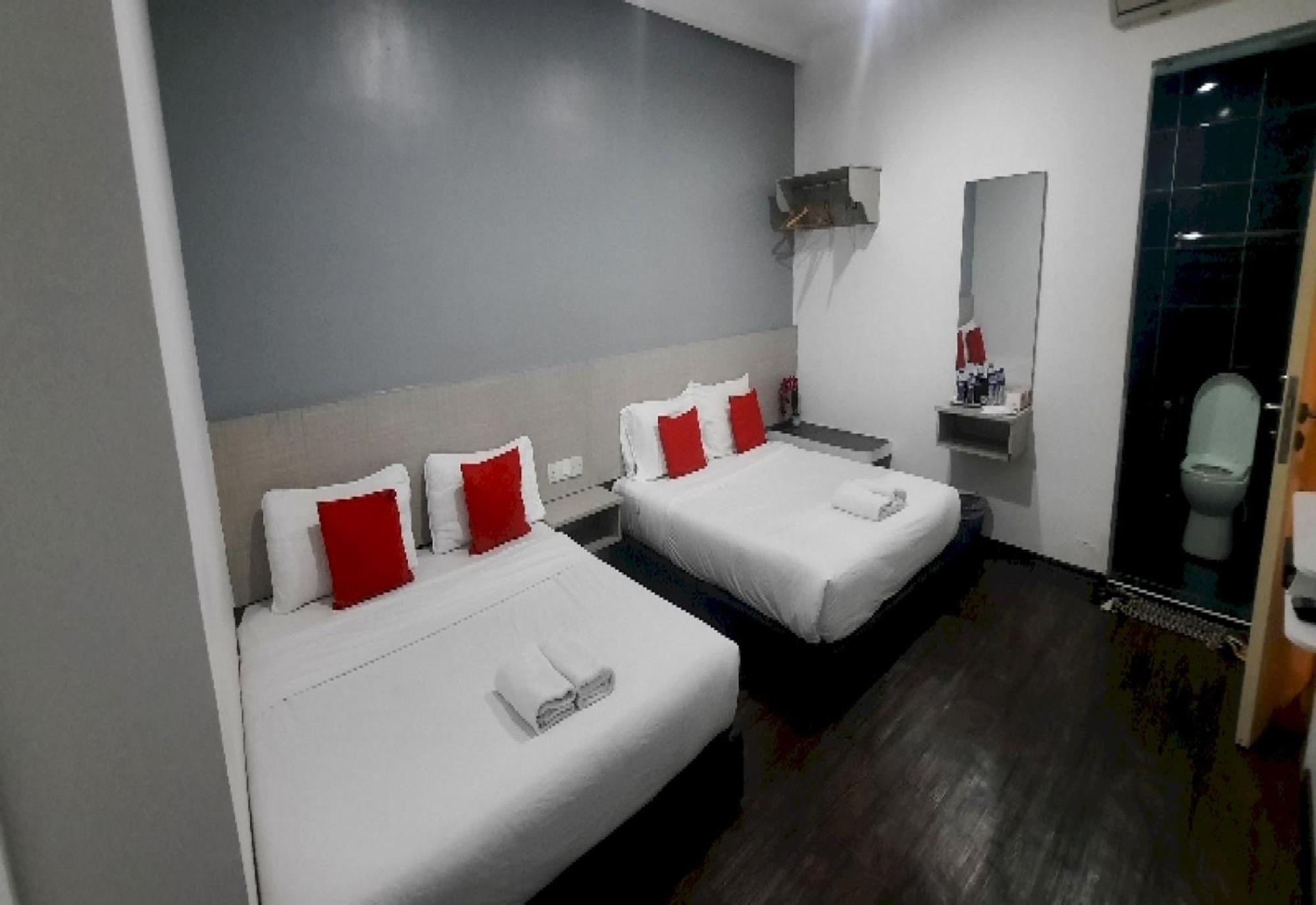 Super Oyo 90724 Rg Hotel Air Hitam Exterior foto